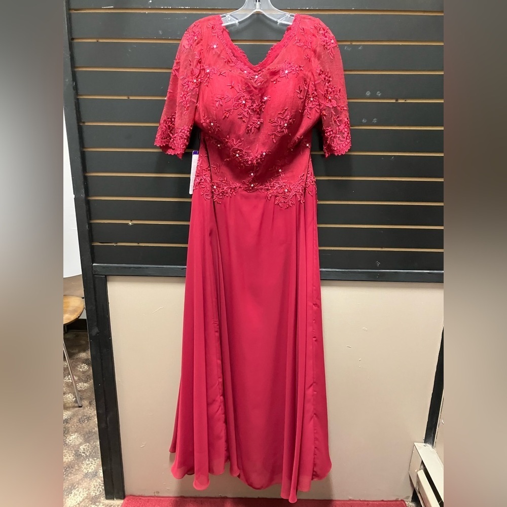 JJs House Red Flutter Sleeve Sweetheart Gown